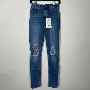 BNWT Levi’s Jeans